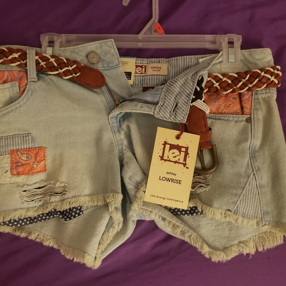 L.E.I. denim lowrise shorts